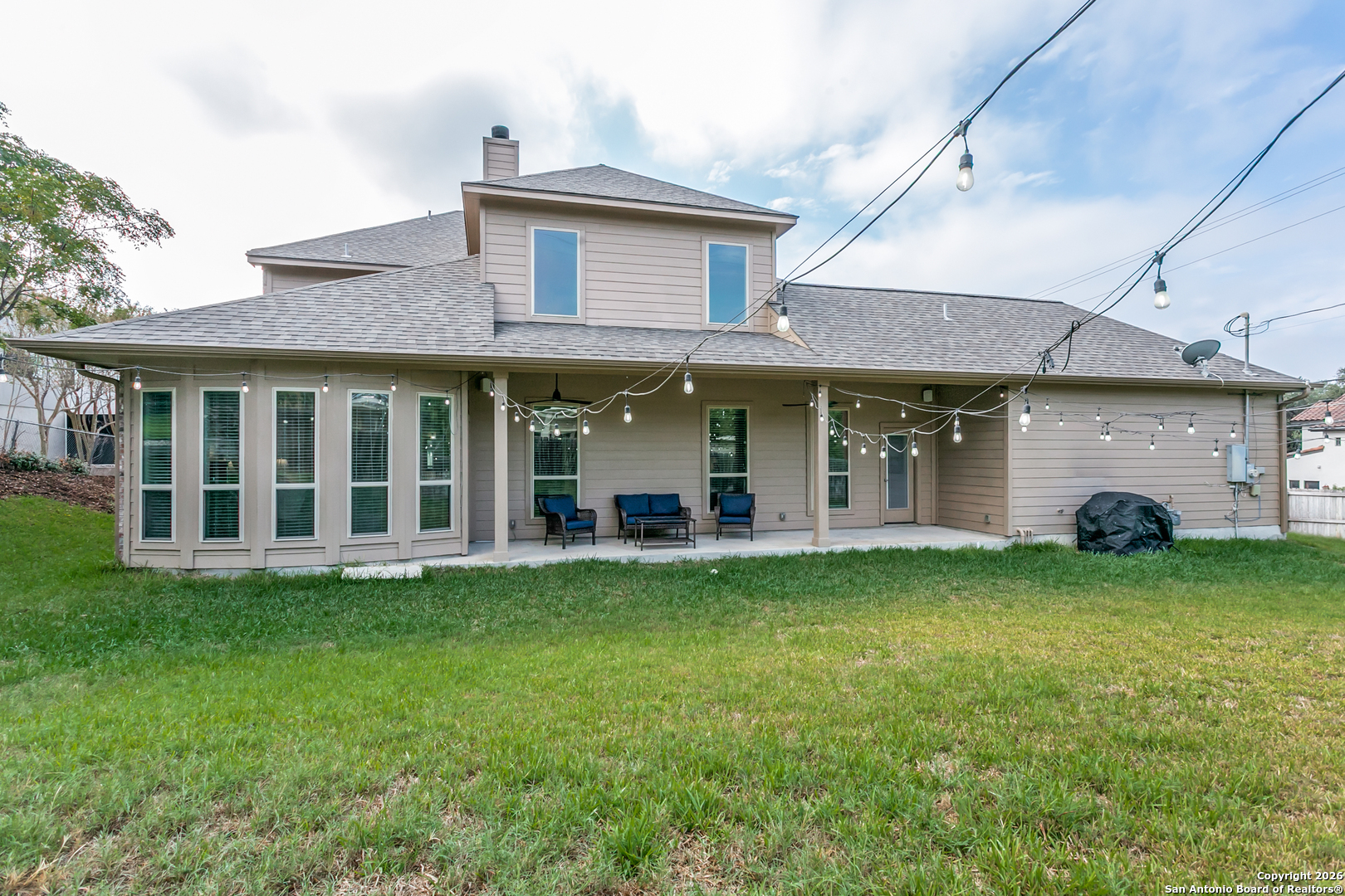 701 Morningside Drive Terrell Hills, TX 78209 - Photo 37 of 47 front view of a house with a garden