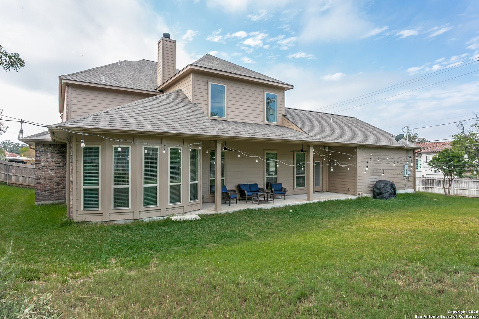 701 Morningside Drive Terrell Hills, TX 78209 - Photo 40 of 47 a view of a house with a yard and sitting area