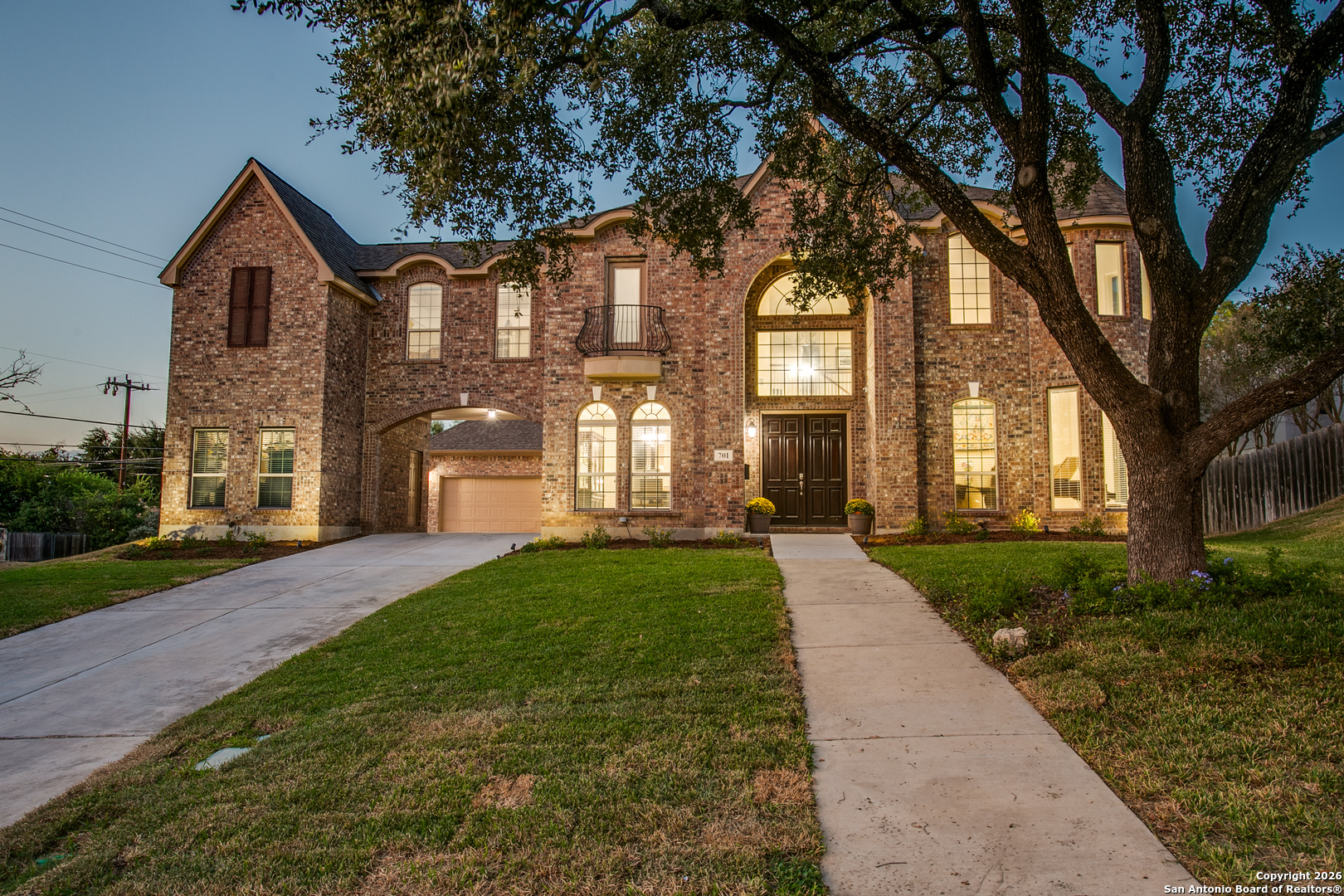 701 Morningside Drive Terrell Hills, TX 78209 - Photo 42 of 47 a front view of a house with a yard