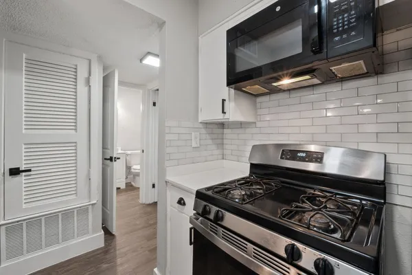 $894 | 1220 West Anderson Lane, Unit 106, Austin, TX 78757