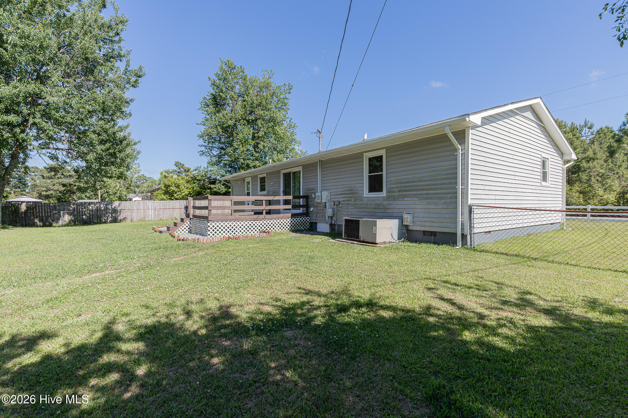 69 Sanders Drive Hubert, NC 28539 - Photo 32 of 33 50REAR