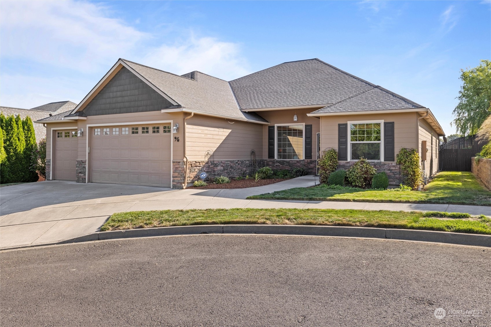 95 Wedgewood Road Walla Walla, WA 99362 - Photo 2 of 35 Gallery Image 2