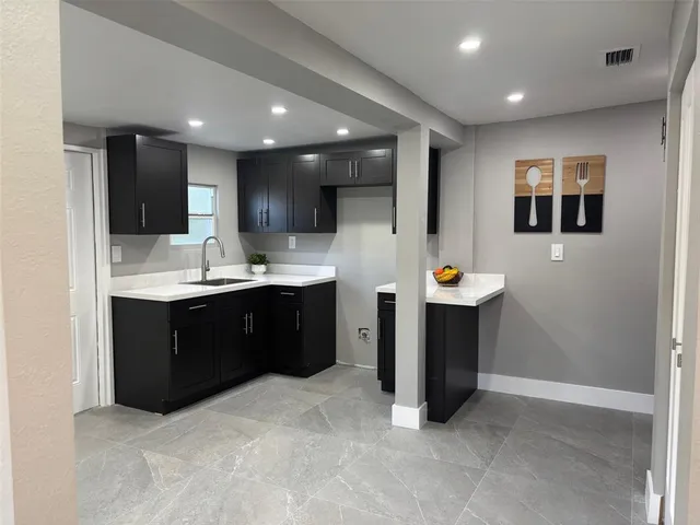 $1,200 | 13025 Northwest 2nd Avenue, North Miami, FL 33168