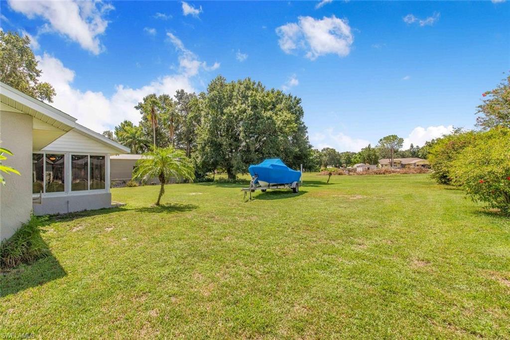 910 Liberty Lane Auburndale, FL 33823 - Photo 9 of 48 a bathroom with a sink