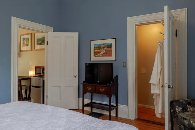 $869,000 | 19 Naskeag Point Road, Brooklin, ME 04616