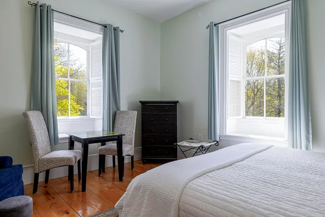 $869,000 | 19 Naskeag Point Road, Brooklin, ME 04616