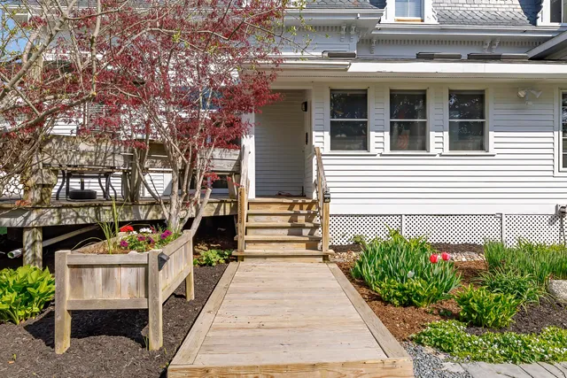 $869,000 | 19 Naskeag Point Road, Brooklin, ME 04616