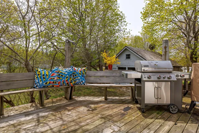 $869,000 | 19 Naskeag Point Road, Brooklin, ME 04616