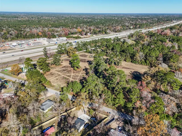 $699,999 | 15633 1st Street, Splendora, TX 77372