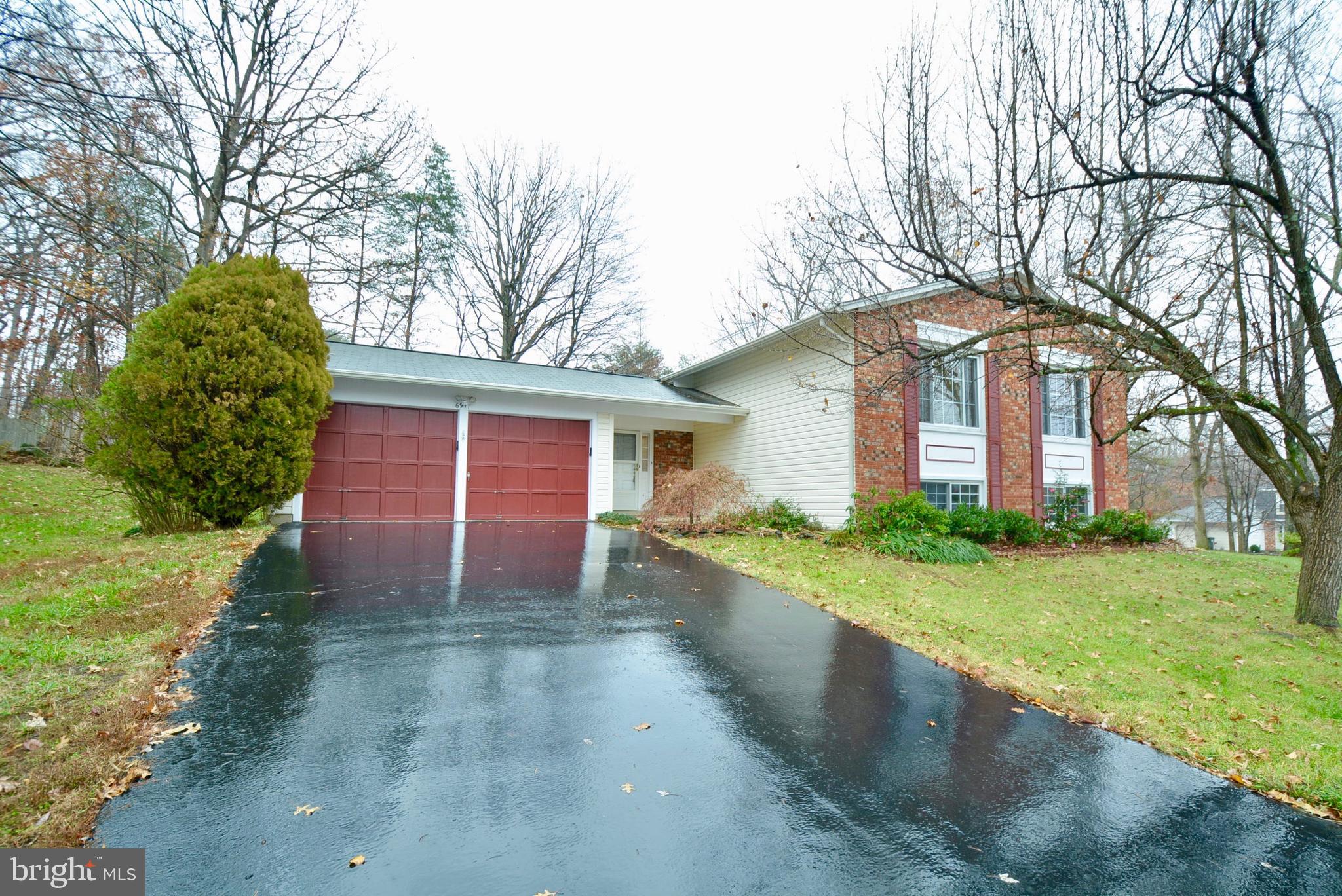 6911 Rochambeau Place Springfield, VA 22153 - Photo 2 of 45 Front of house