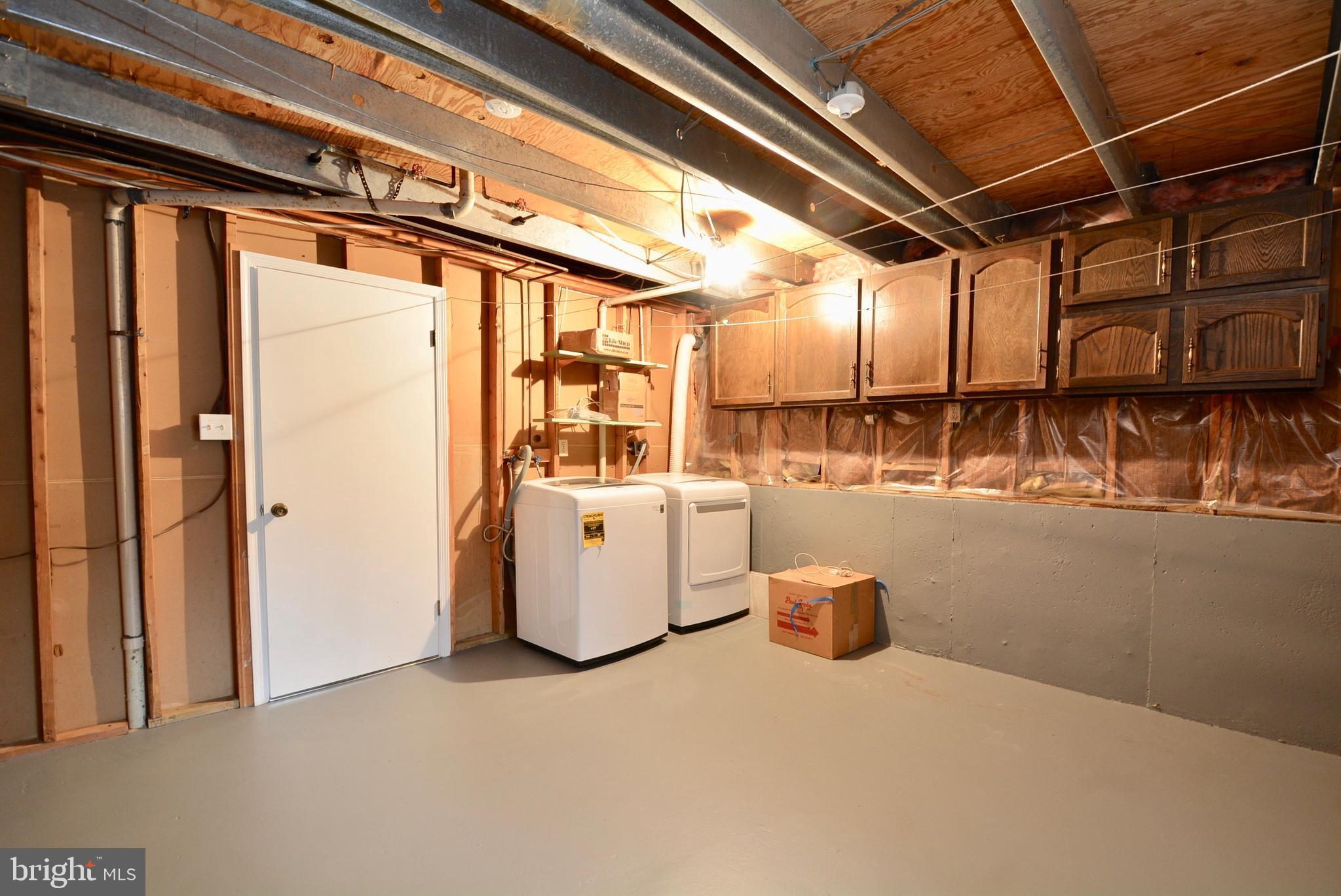 6911 Rochambeau Place Springfield, VA 22153 - Photo 35 of 45 Utility/Storage/Laundry