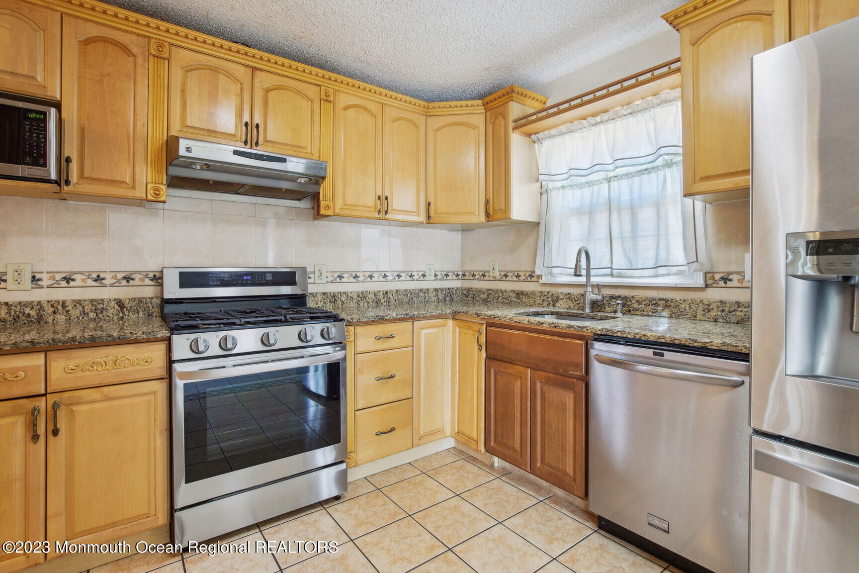 604 Wayside Road Neptune Township, NJ 07753 - Photo 3 of 20 Kitchen