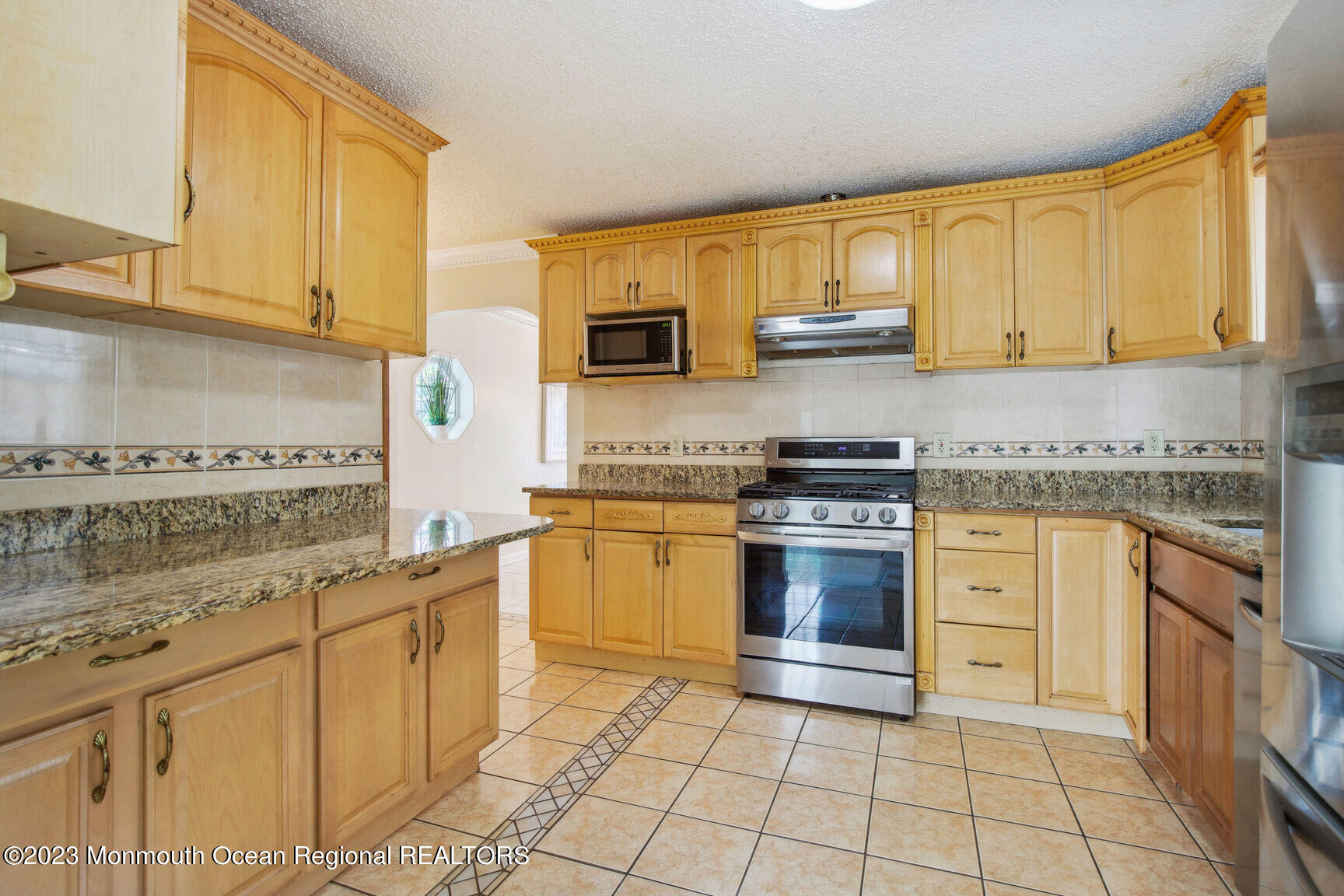 604 Wayside Road Neptune Township, NJ 07753 - Photo 4 of 20 Kitchen
