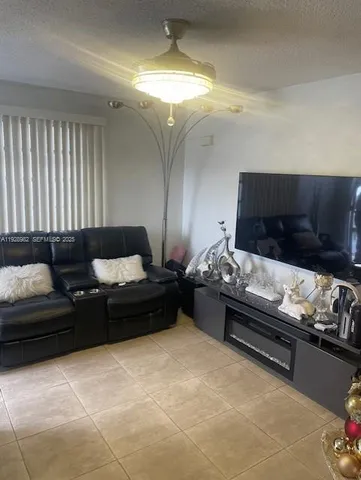 $650,000 | 1011 Northwest 27th Court, Miami, FL 33125