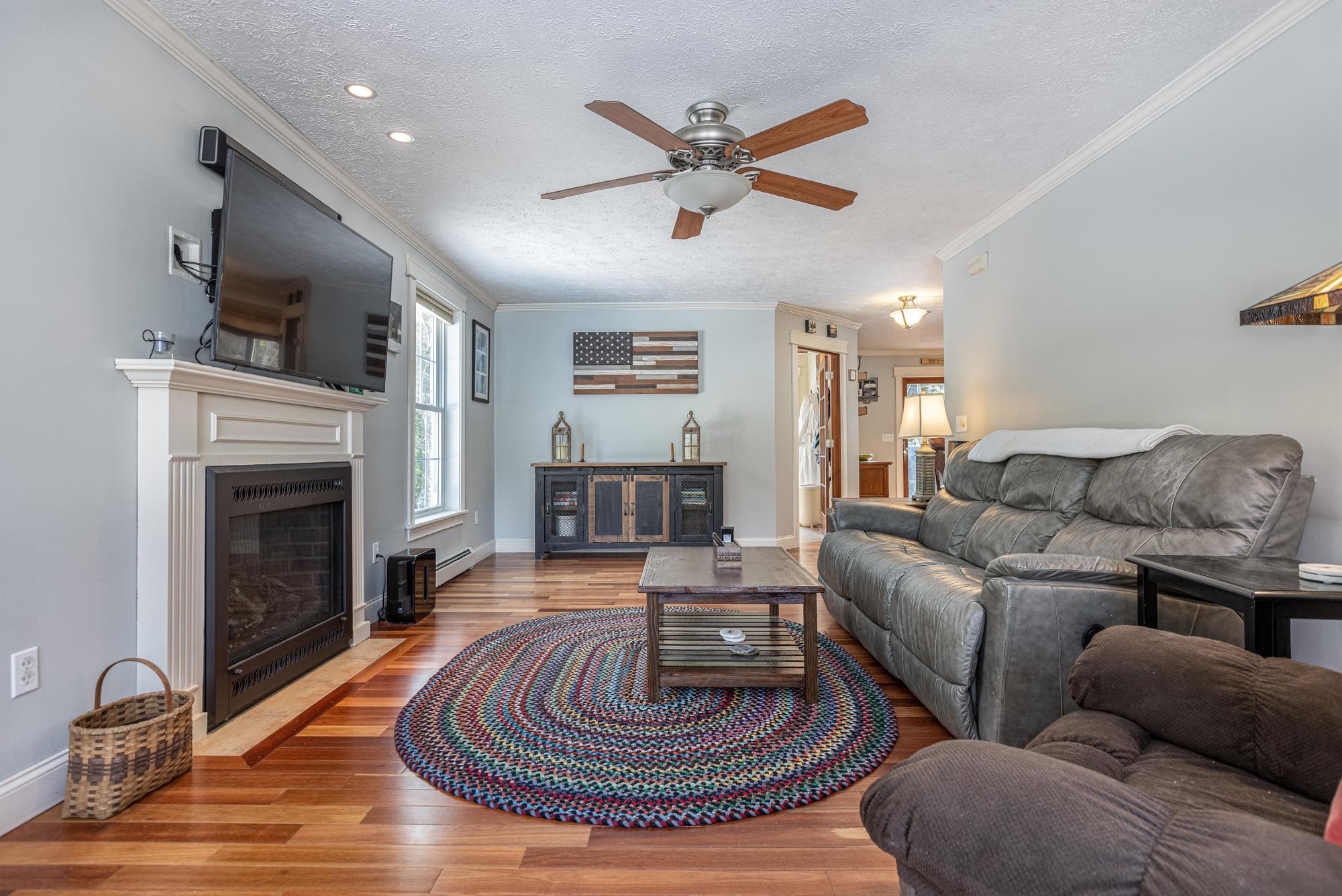 10 Milliken Road Gray, ME 04039 - Photo 7 of 60 Living Room