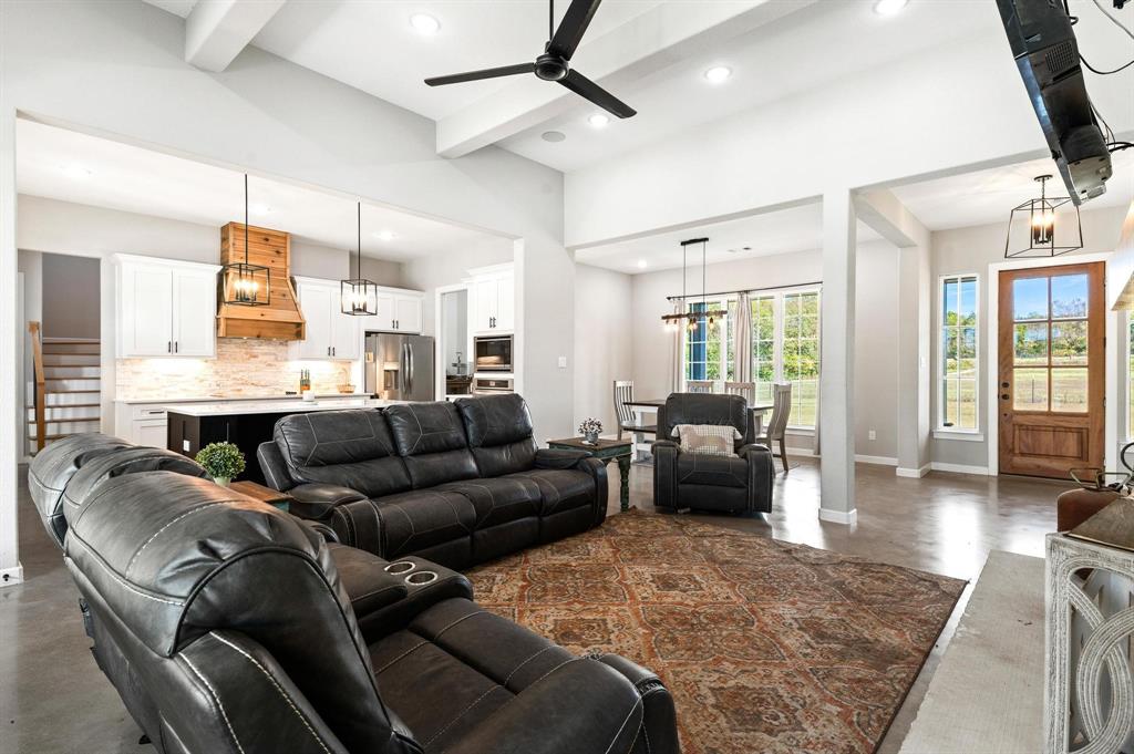 856 Yowell Hill Road Whitewright, TX 75491 - Photo 9 of 39