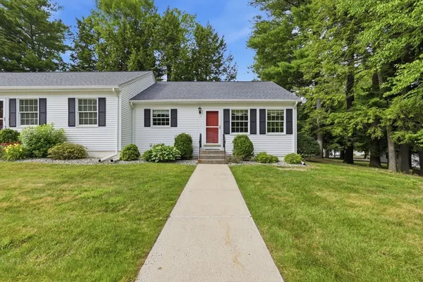 $265,000 | 19 Rosewood Lane, Unit 19, Southwick, MA 01077