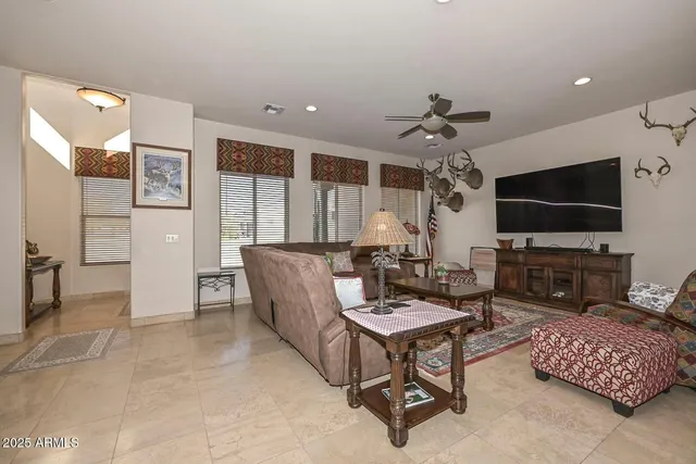 $5,500 | 1411 West Desert Hills Estate Drive, Phoenix, AZ 85086