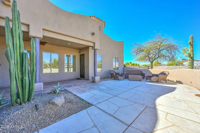 $5,500 | 1411 West Desert Hills Estate Drive, Phoenix, AZ 85086