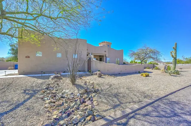 $5,500 | 1411 West Desert Hills Estate Drive, Phoenix, AZ 85086