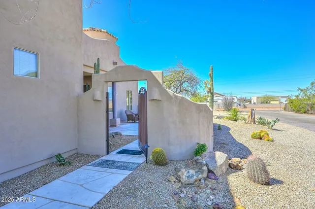 $5,500 | 1411 West Desert Hills Estate Drive, Phoenix, AZ 85086