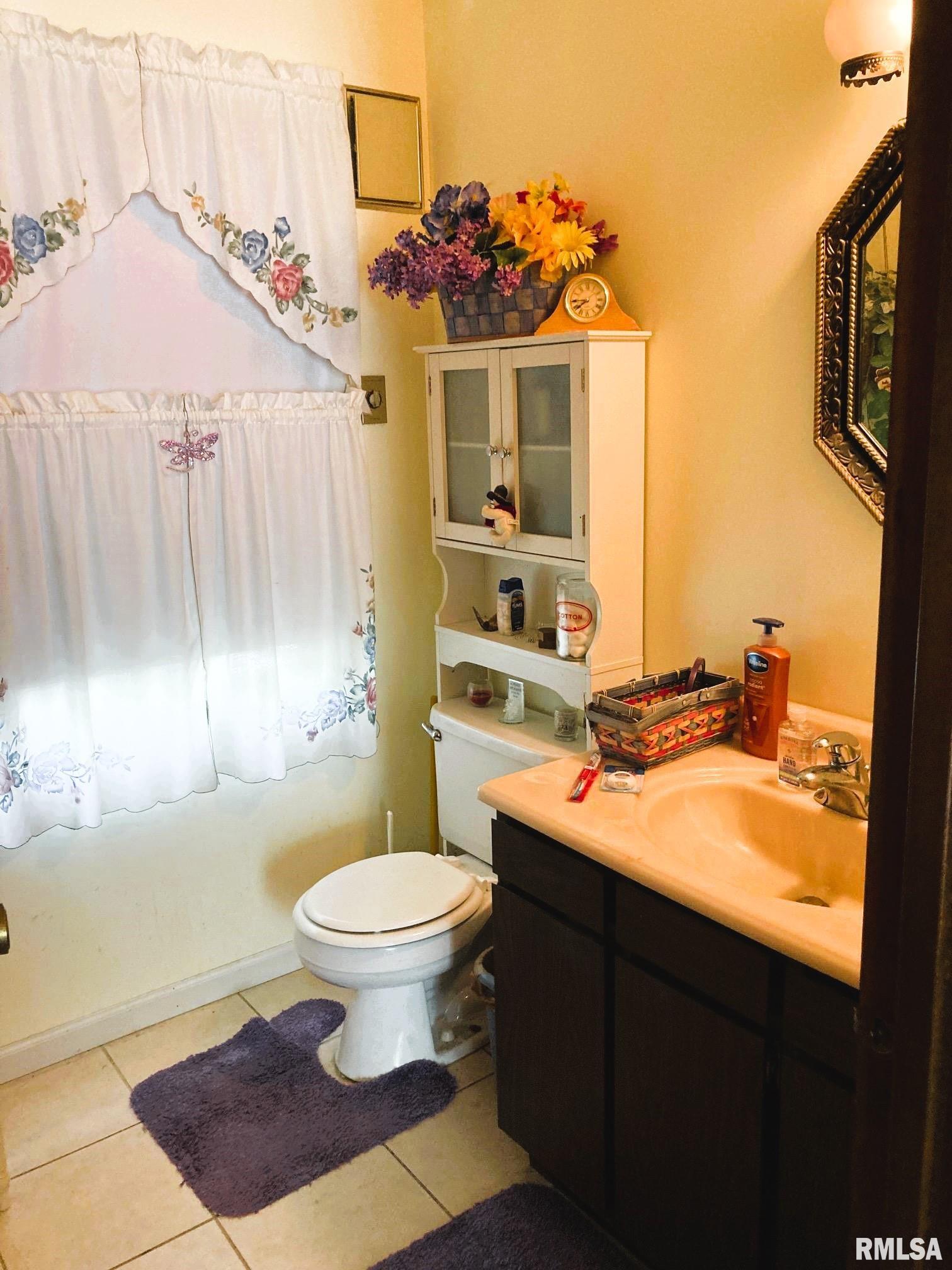 17 Alberta Lane Springfield, IL 62704 - Photo 12 of 15 Gallery Image 12