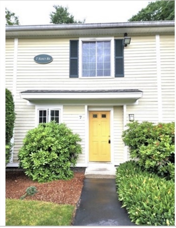 7 Nancy Road, Unit 7 Easton, MA 02375 - Photo 3 of 14
