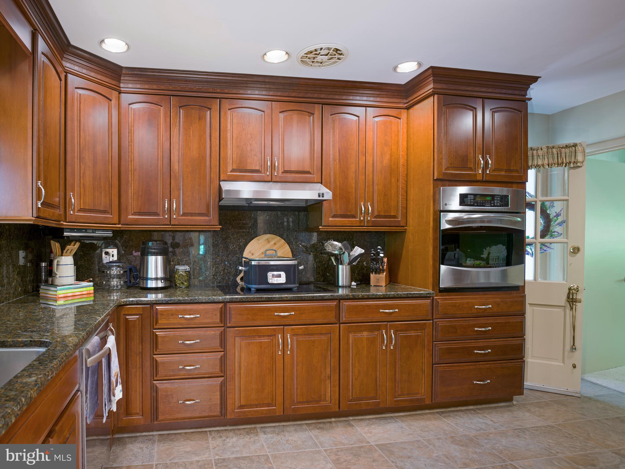 1626 Mt Pleasant Road Villanova, PA 19085 - Photo 9 of 28