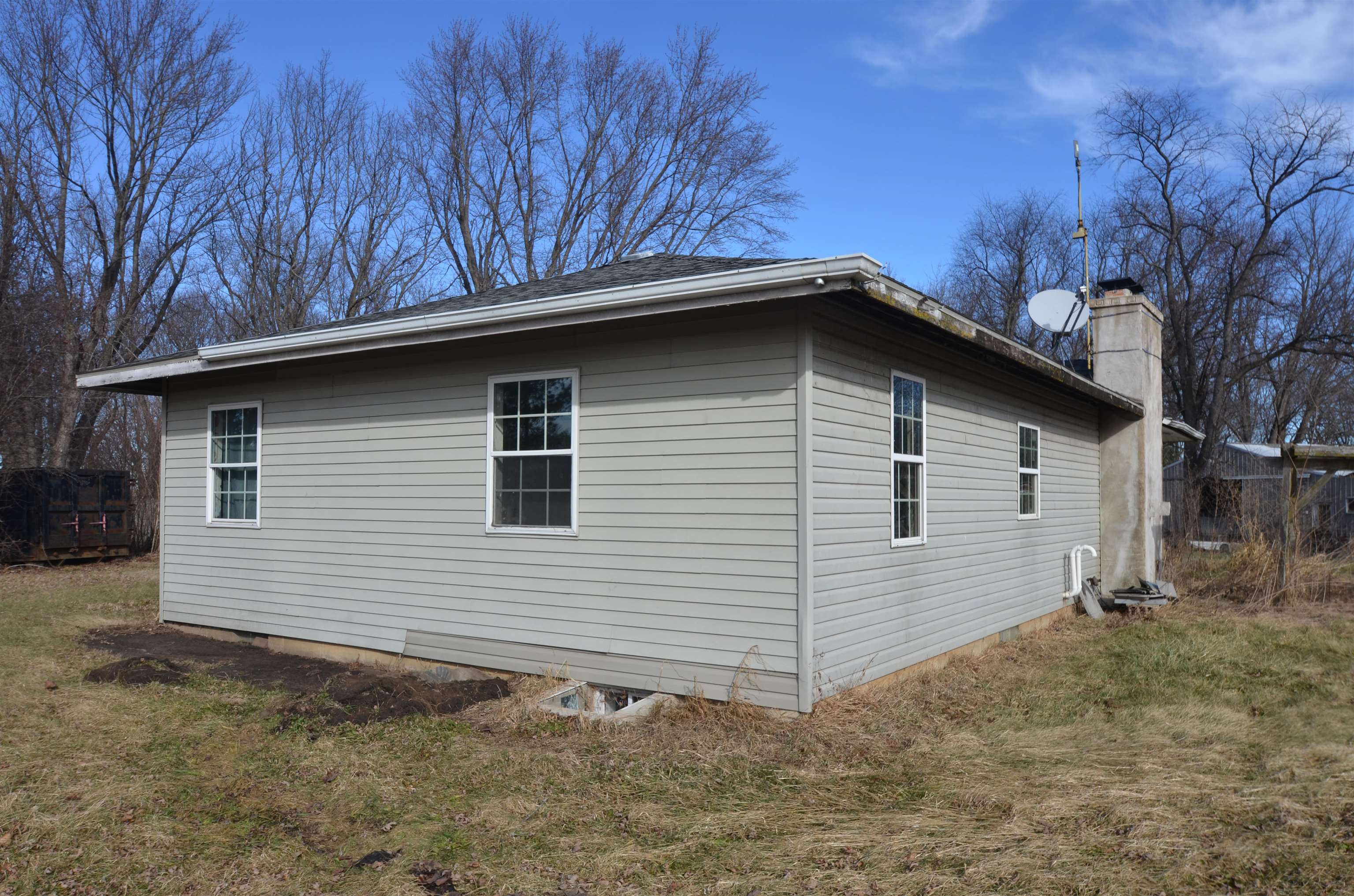 7722 Shirley Road Cherry Valley, IL 61016 - Photo 3 of 33