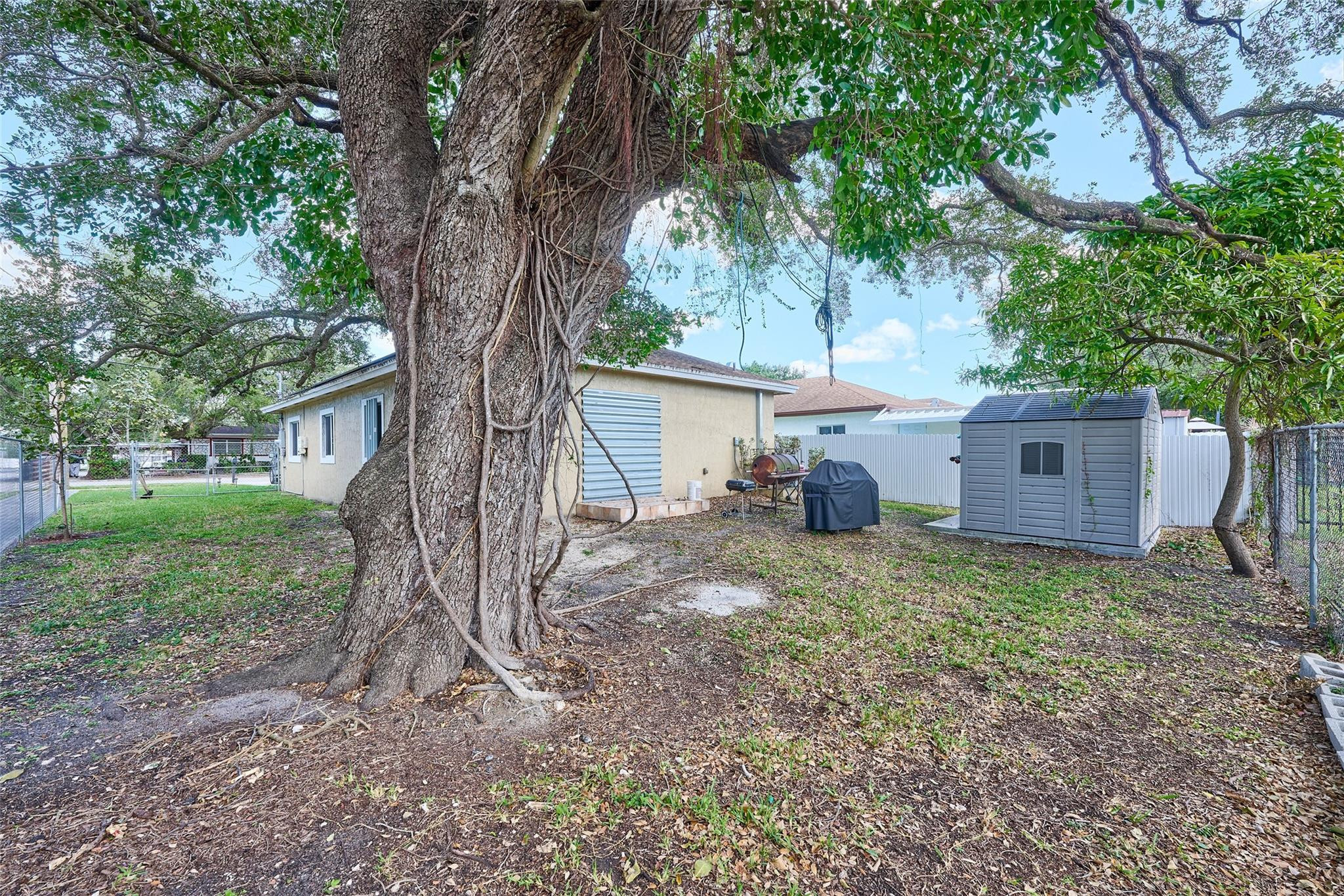 3298 Northwest 49th Street Miami, FL 33142 - Photo 11 of 56 Photo 11