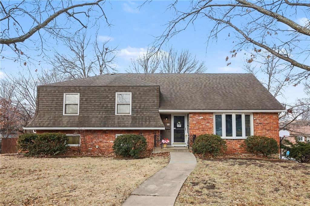 3201 Southwest Plass Avenue Topeka, KS 66611 - Photo 2 of 40