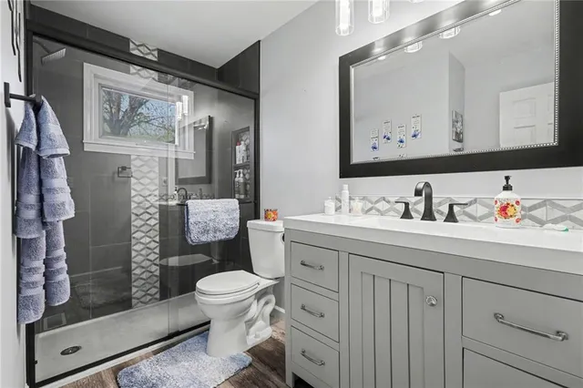 $315,000 | 3201 Southwest Plass Avenue, Topeka, KS 66611