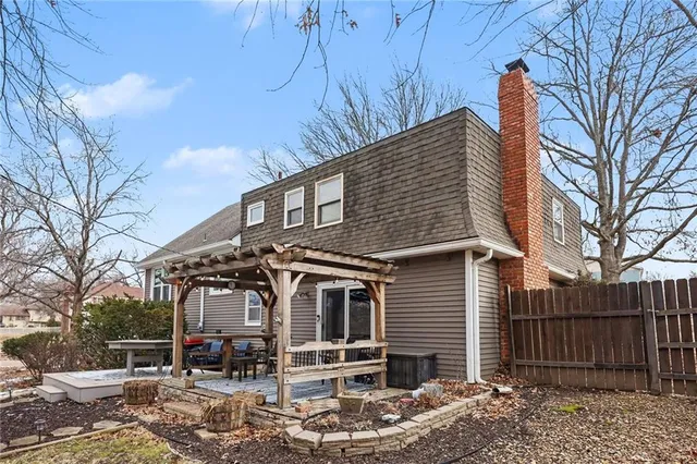 $315,000 | 3201 Southwest Plass Avenue, Topeka, KS 66611