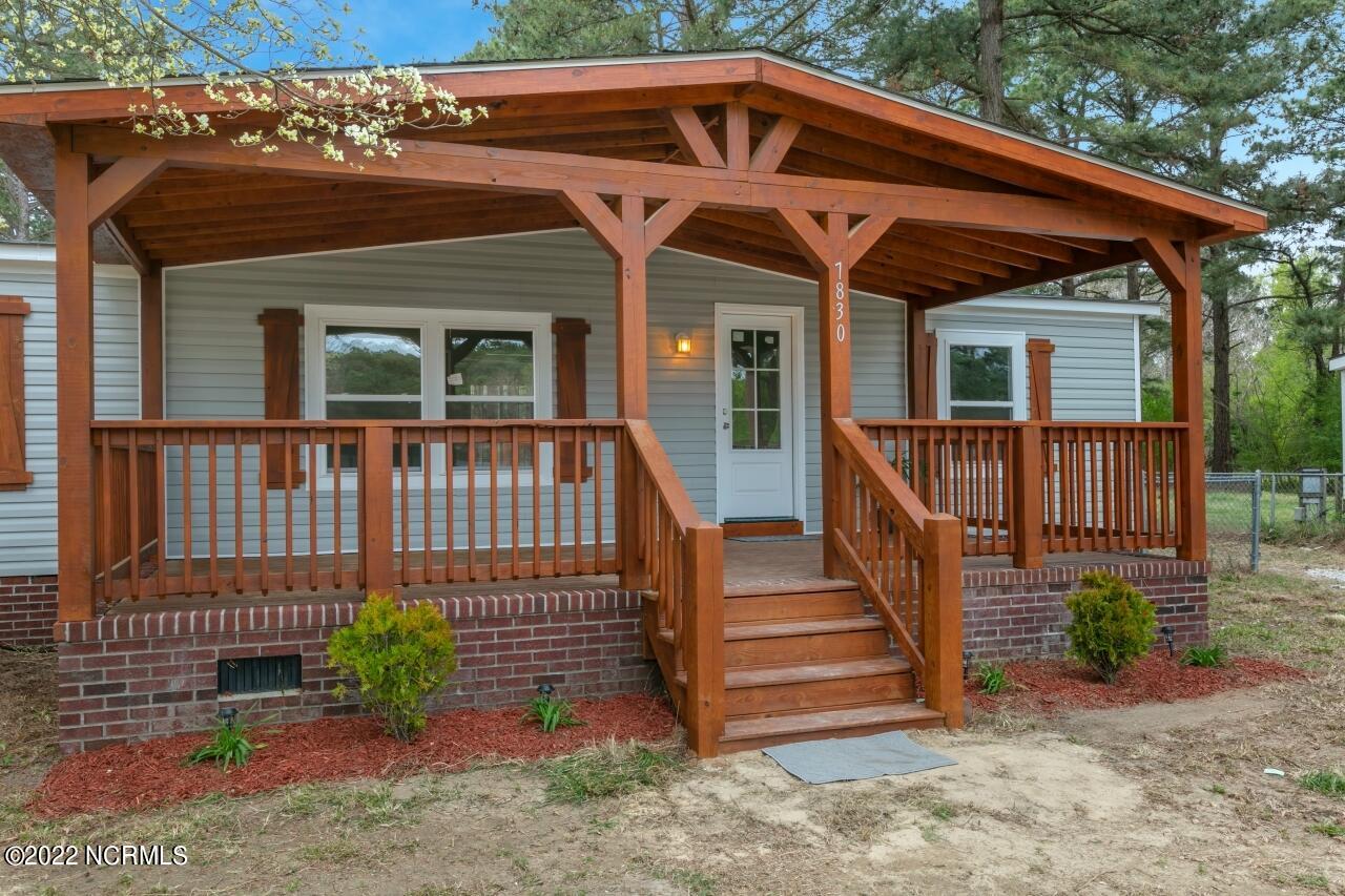 7830 Tedder Road Lucama, NC 27851 - Photo 4 of 35 Front Porch 2