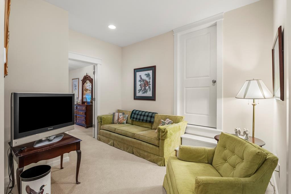202 White Oak Road Pine Mountain, GA 31822 - Photo 37 of 70 a living room with furniture and a flat screen tv