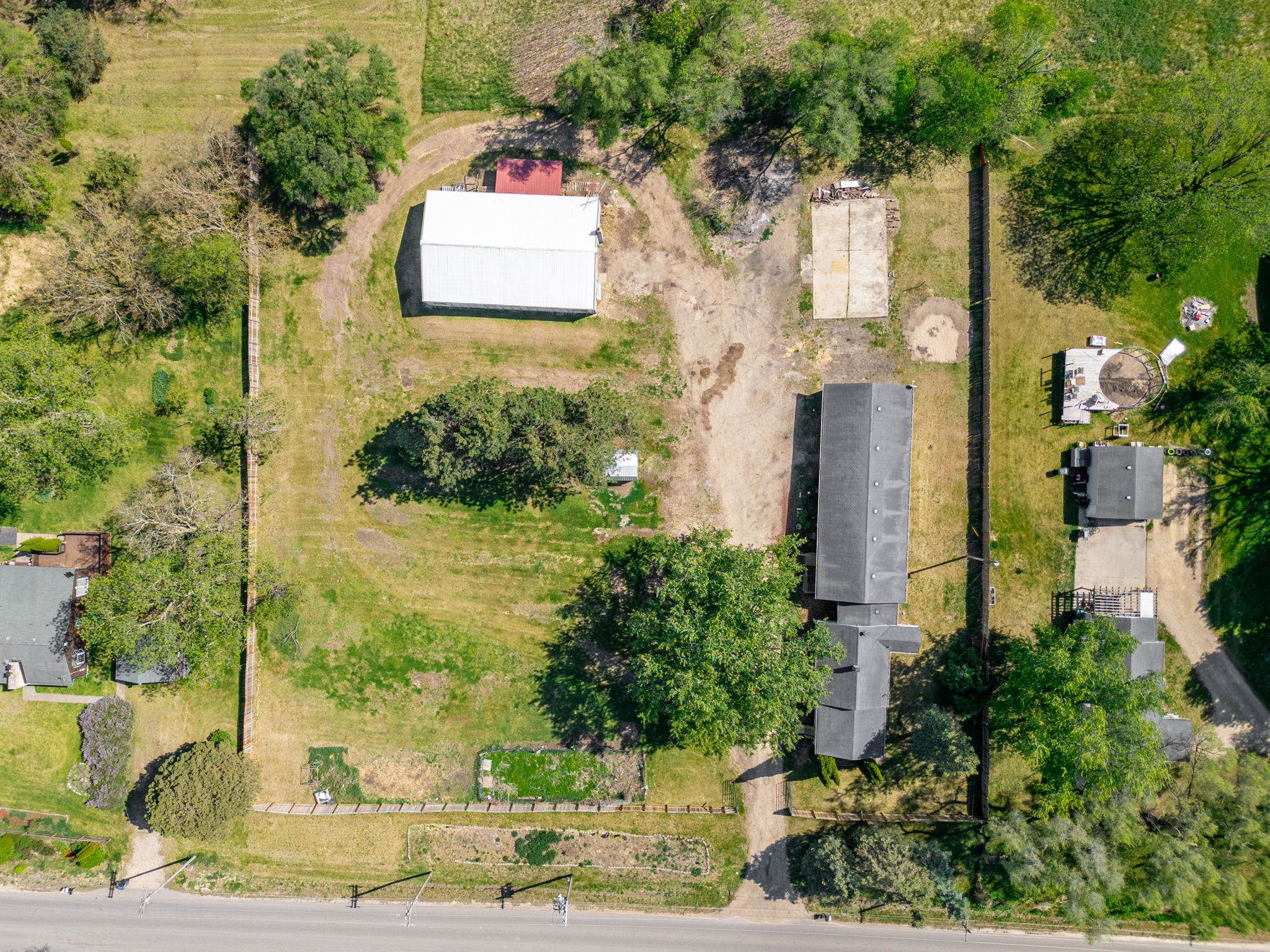 972 East Philhower Road Beloit, WI 53511 - Photo 24 of 29