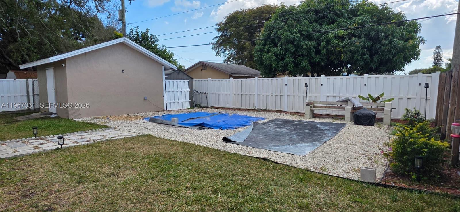 5900 Atlanta Street Hollywood, FL 33021 - Photo 20 of 21 a view of backyard with green space