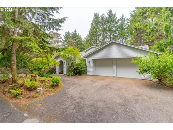 $1,495,000 | 108 Ridge Crest Road, Gleneden Beach, OR 97388
