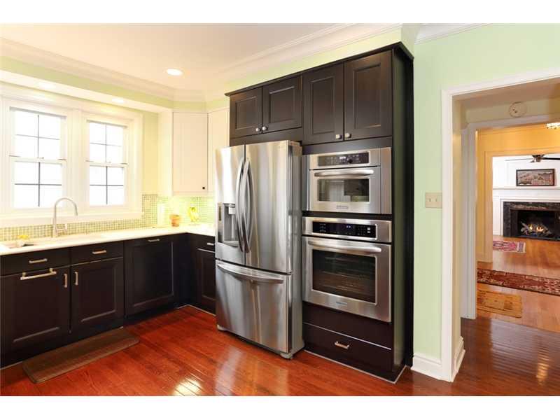 229 Gladstone Road Pittsburgh, PA 15217 - Photo 11 of 25 Kitchen.