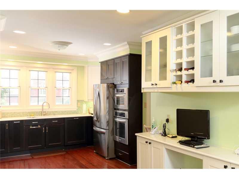 229 Gladstone Road Pittsburgh, PA 15217 - Photo 14 of 25 Kitchen.
