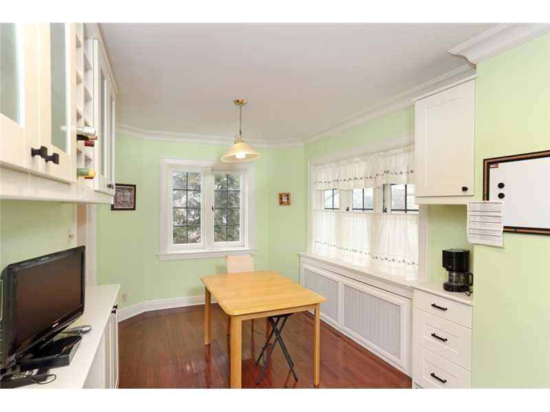 229 Gladstone Road Pittsburgh, PA 15217 - Photo 15 of 25 Kitchen.