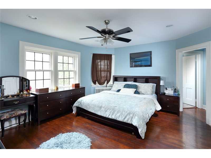 229 Gladstone Road Pittsburgh, PA 15217 - Photo 17 of 25 Master Bedroom.