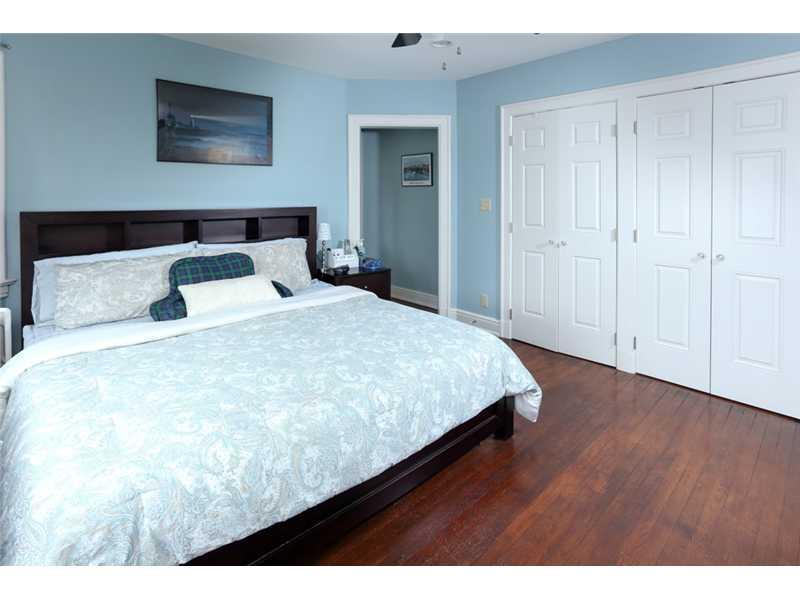 229 Gladstone Road Pittsburgh, PA 15217 - Photo 18 of 25 Master Bedroom.