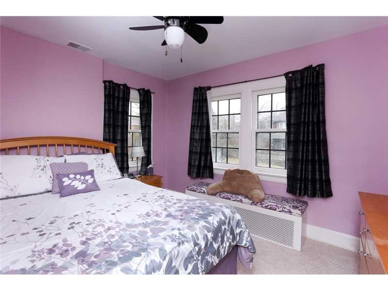 229 Gladstone Road Pittsburgh, PA 15217 - Photo 22 of 25 Bedroom.