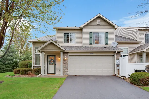 $289,900 | 6456 Lakota Trail, Lino Lakes, MN 55014