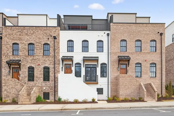 $862,000 | 4812 Moonview Lane, Sugar Hill, GA 30518