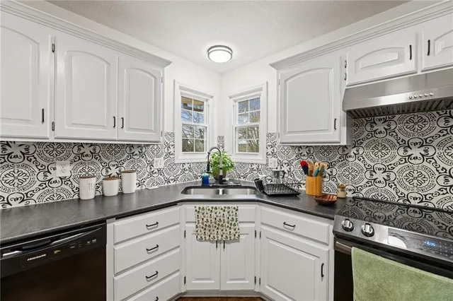 $399,000 | 909 Northeast 117th Terrace, Kansas City, MO 64155