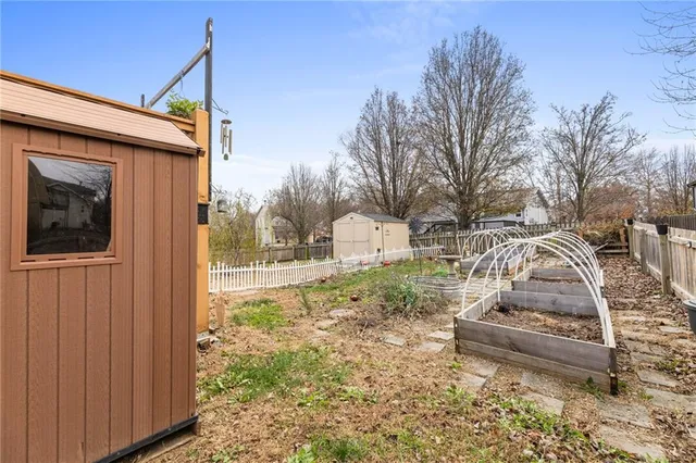 $399,000 | 909 Northeast 117th Terrace, Kansas City, MO 64155