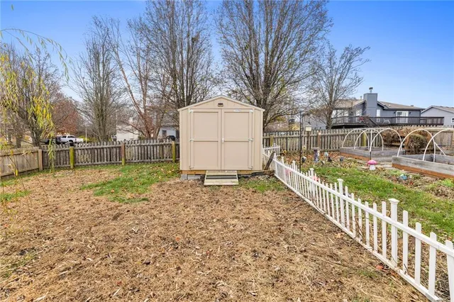 $399,000 | 909 Northeast 117th Terrace, Kansas City, MO 64155