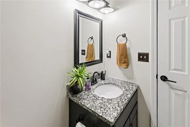 $399,000 | 909 Northeast 117th Terrace, Kansas City, MO 64155